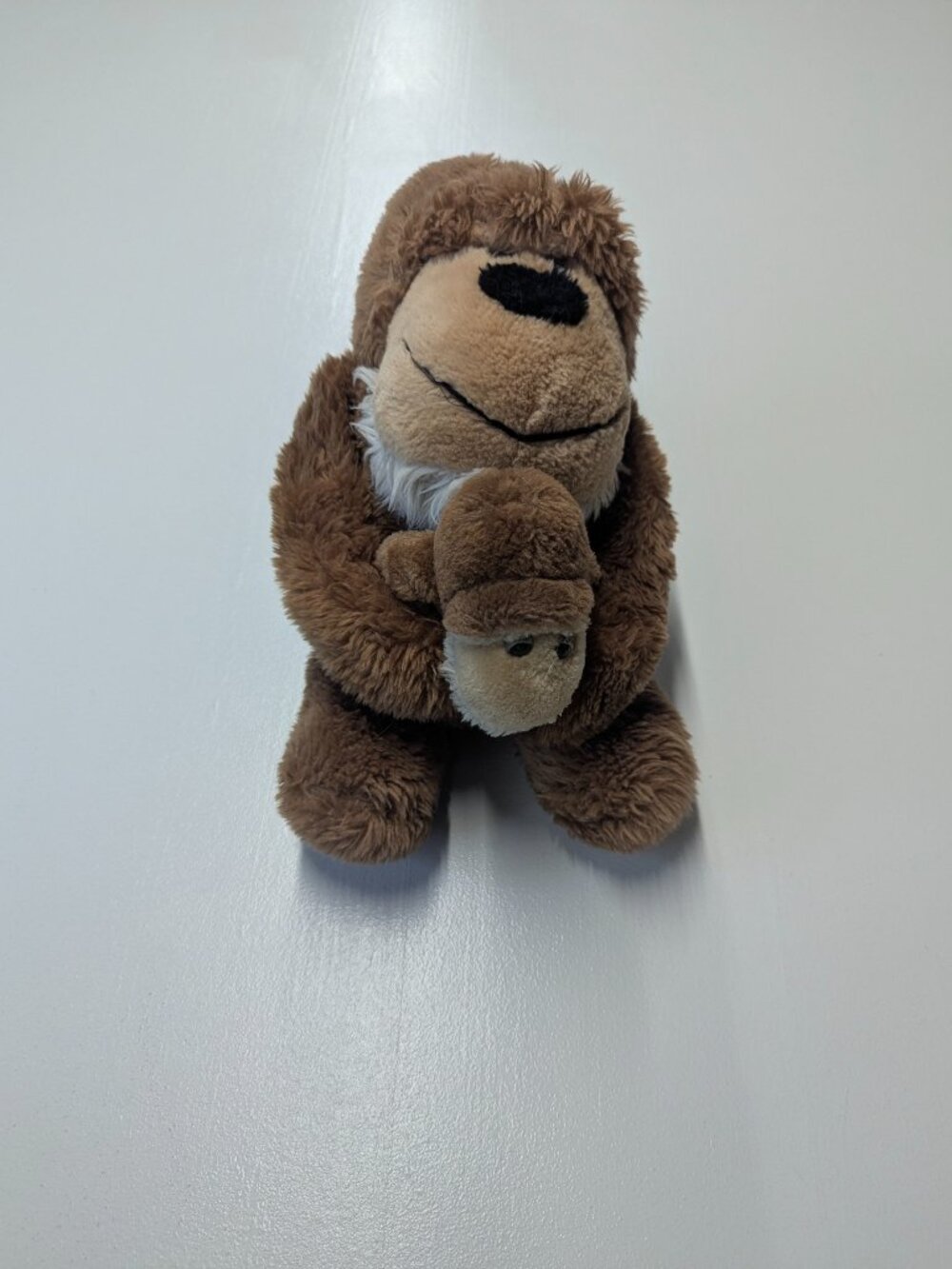 Vintage Wallace Berrie & Co. Stuffed Gorilla and *Rare Baby - Picture 5 of 6